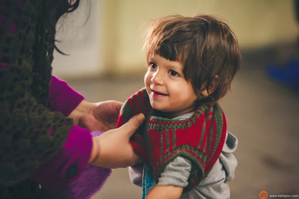 Биляна Вутова от участниците в 9 Academy за благотворителната кампания „Изплети топлина“ и фотоизложбата "Пътят на топлината" 3 Kehayov.com PRINT-121214 152615