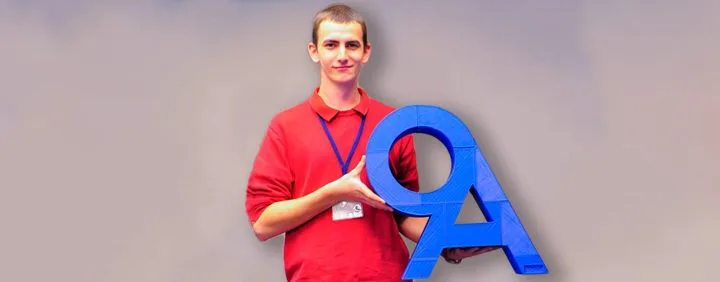 Тодор Тодоров е студент в УНСС и с план за изучаване на специалността Икономика на човешките ресурси. Професионално се развива предимно в сферата на продажбите.